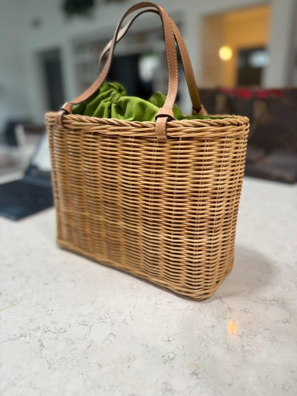 Adorable Wicker Tote. Perfect for a summer picnic or the beach. - Picture 3 of 5
